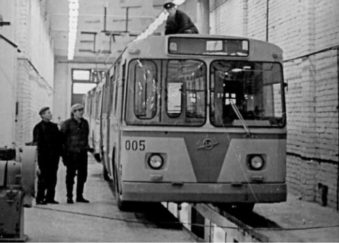 Маршрут длиною в 80 лет: троллейбусное депо