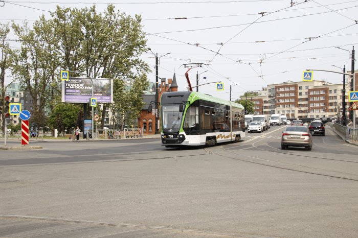 В Калининграде установлена автоматическая стрелка на трамвайном перекрестке улиц Багратиона и Октябрьской