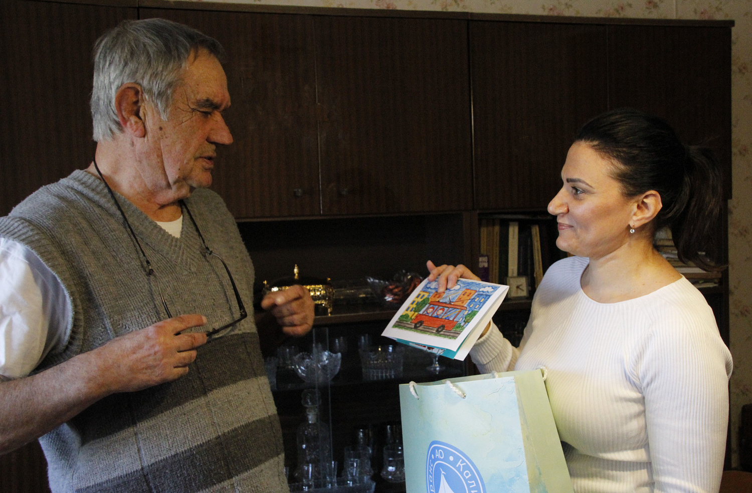 Генеральный директор ГорТранса поблагодарил ветеранов, стоявших у истоков калининградского троллейбуса