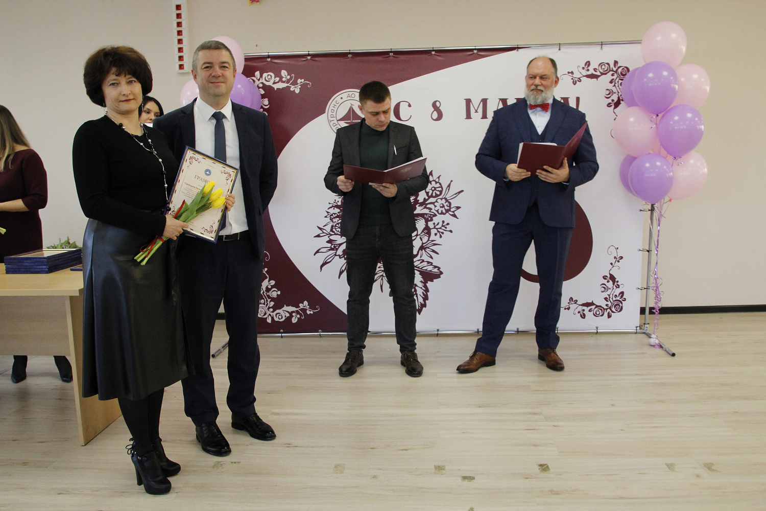 Вместе к успеху: АО «Калининград-ГорТранс» чествует женщин на 8 Марта!