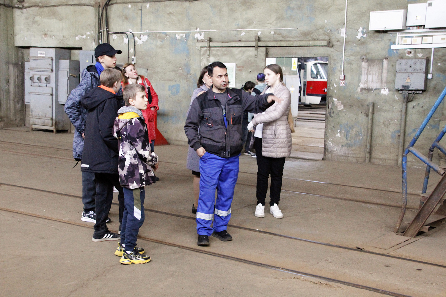 История калининградского электротранспорта глазами подростков: будущие специалисты готовы встать за управление трамваем