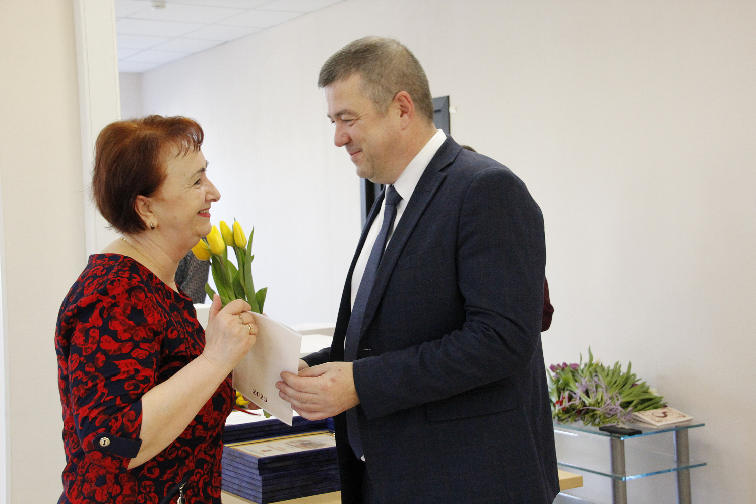 Вместе к успеху: АО «Калининград-ГорТранс» чествует женщин на 8 Марта!