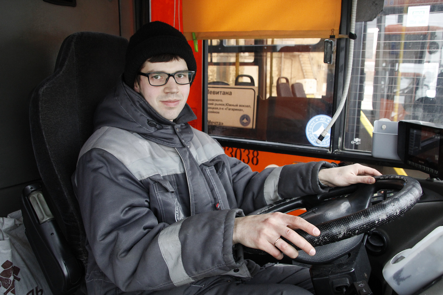 Пока город отдыхает, мужчины «ГорТранса» на посту